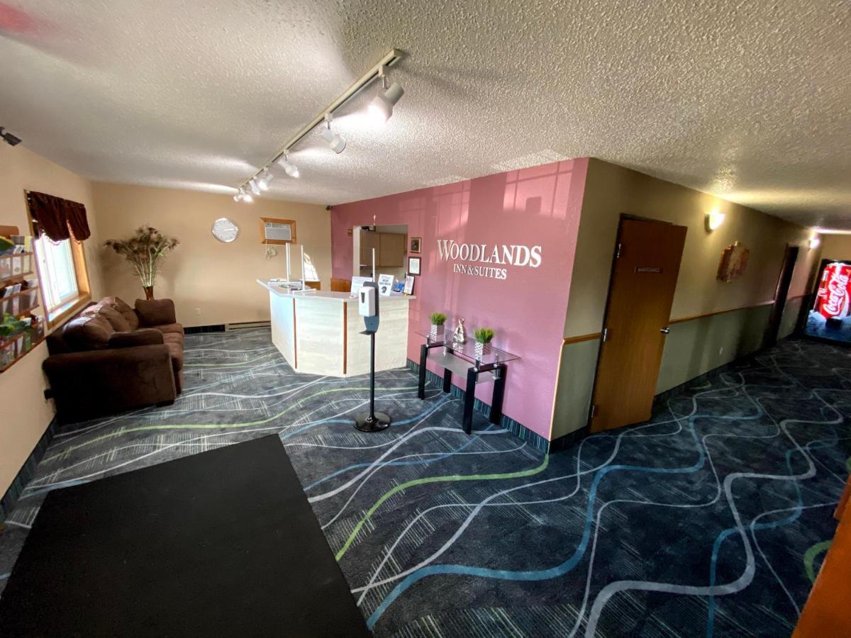 Woodland Inn & Suites Motel Medford