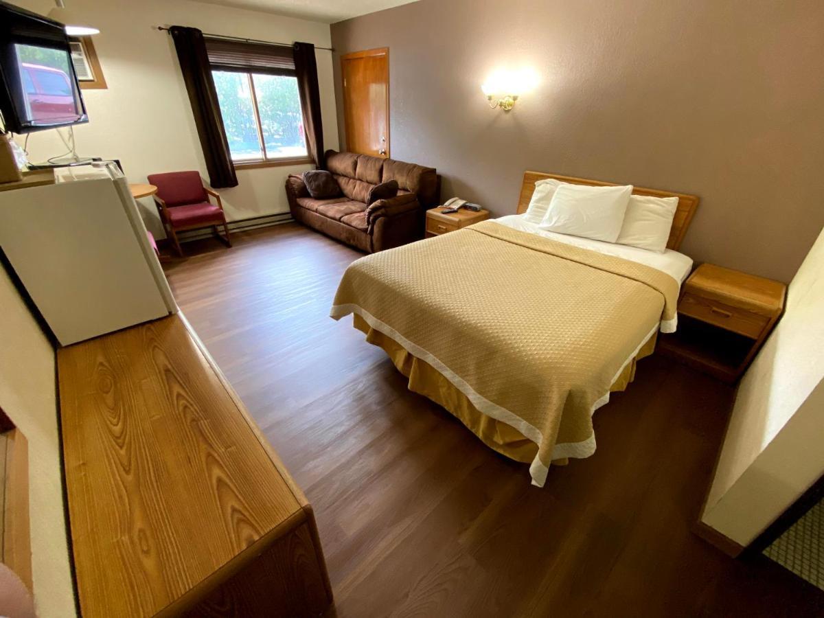 Woodland Inn & Suites 3* Medford