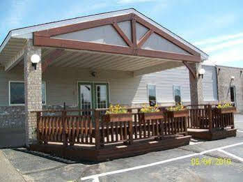 Woodland Inn & Suites 3* Medford